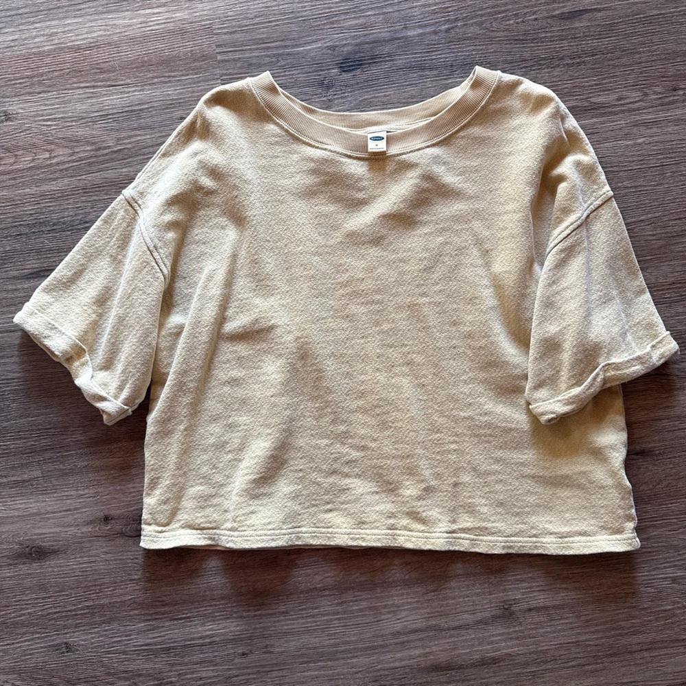 Old Navy Beige Cropped Tee